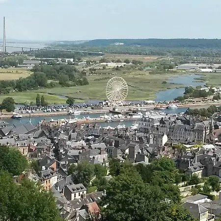 La Petite Fugue Apartment *