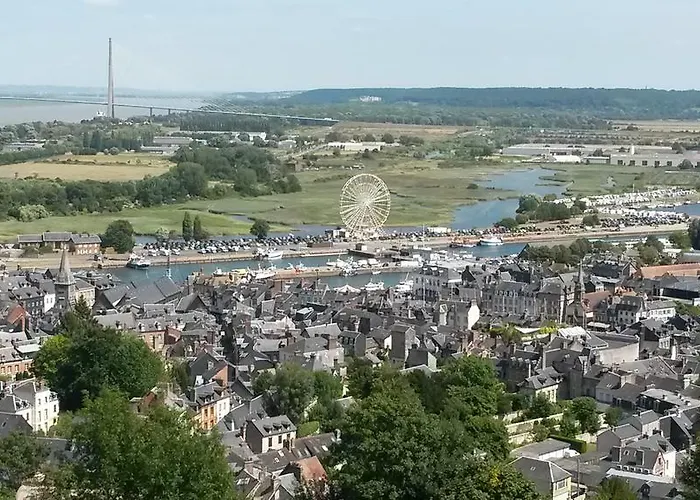 La Petite Fugue Διαμέρισμα *